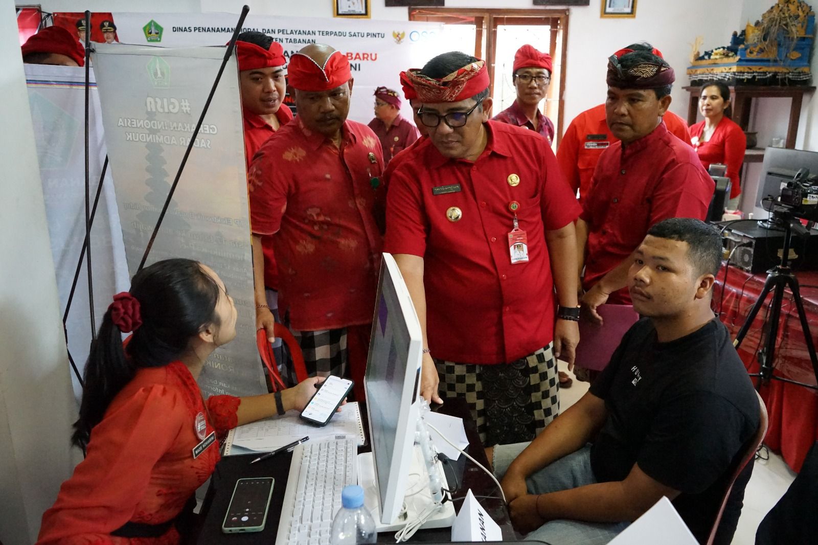 podiumnews.com-Bupati Tabanan  31 Kali ”Ngantor di Desa”